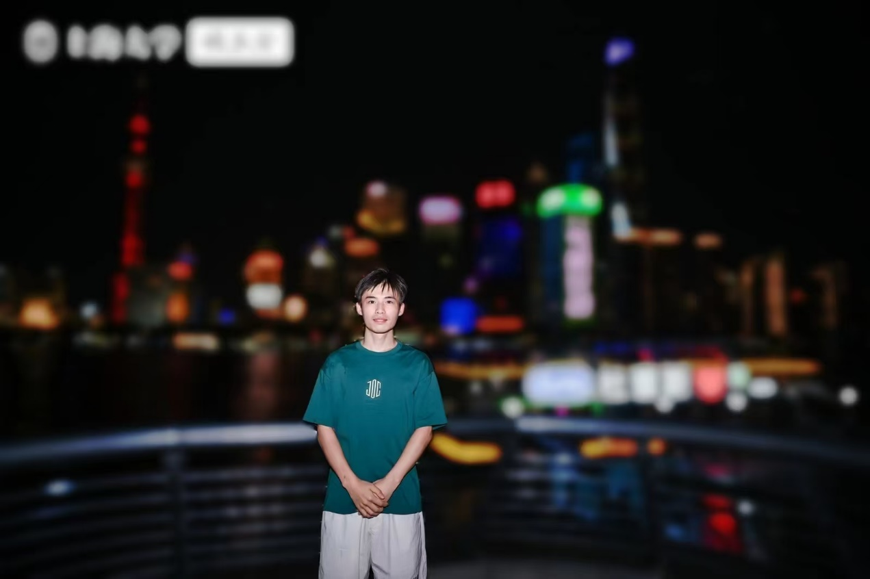 韩思凡照片